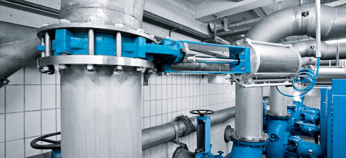 Armaturi industriale esentiale intr o statie de pompare robineti industriali vane cu sertar clapete de retinere filtre Y compensatori de dilatatie si accesorii hidraulice